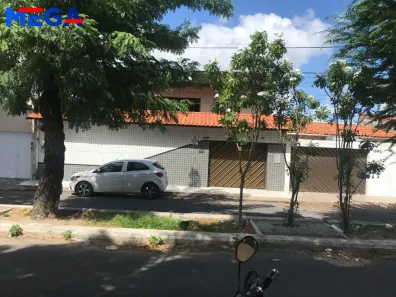 Casa com 6 Quartos à venda, 327m² no Vila Velha, Fortaleza