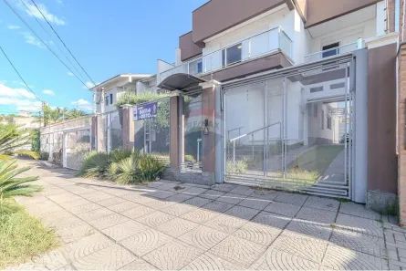 Casa com 4 Quartos à venda, 379m² no Chácara das Pedras, Porto Alegre