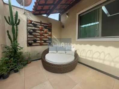 Casa com 3 Quartos à venda, 220m² no Vila Francisco Mariano, Contagem
