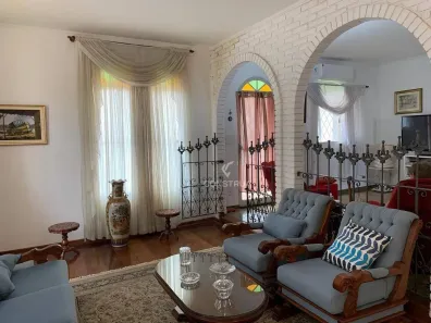 Imóvel Comercial com 4 Quartos à venda, 220m² no Nova Campinas, Campinas