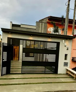 Casa com 2 Quartos à venda, 150m² no Jardim Layr, Mogi das Cruzes