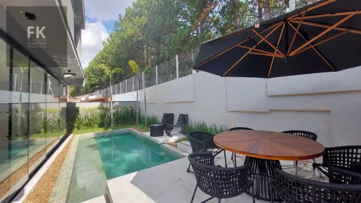 Casa de Condomínio com 4 Quartos para venda ou aluguel, 330m² no Alphaville, Santana de Parnaíba