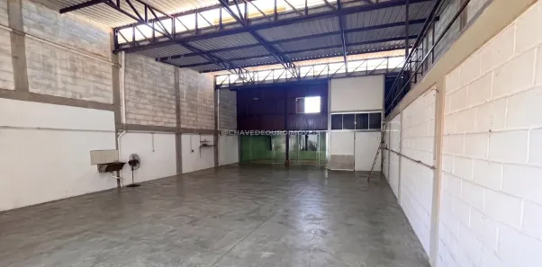 Galpão/Depósito/Armazém para alugar, 171m² no Nossa Senhora da Abadia, Uberaba