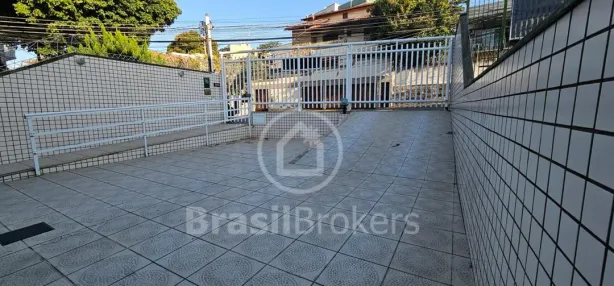 Casa com 8 Quartos à venda, 357m² no Jardim Guanabara, Rio de Janeiro