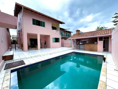 Sobrado com 6 Quartos para alugar, 390m² no Dom Pedro I, Manaus