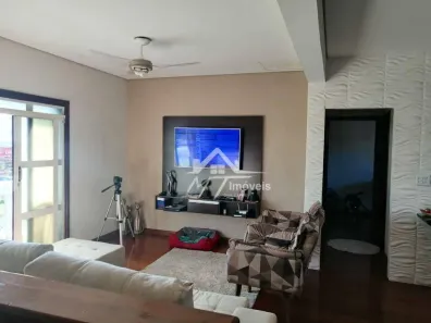 Sobrado com 4 Quartos à venda, 259m² no Centro, Sumaré