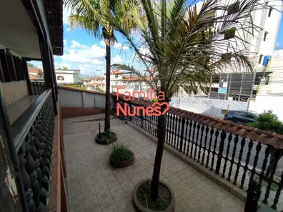 Imóvel Comercial com 4 Quartos à venda, 322m² no Glória, Contagem