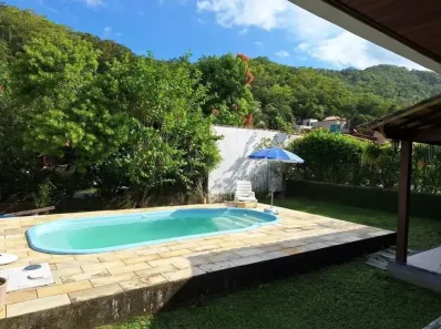 Casa de Condomínio com 3 Quartos à venda, 230m² no Serra Grande, Niterói