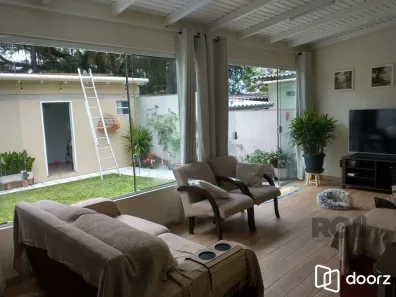 Casa com 2 Quartos à venda, 155m² no Jardim Europa, Porto Alegre