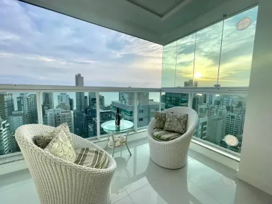 Apartamento com 4 Quartos à venda, 146m² no Meia Praia, Itapema