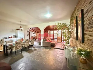 Apartamento com 3 Quartos à venda, 145m² no Santo Antônio, Belo Horizonte