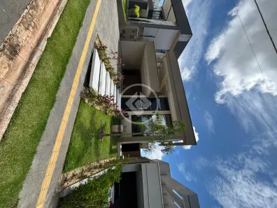 Casa de Condomínio com 3 Quartos à venda, 200m² no Jardins Nápoles, Senador Canedo