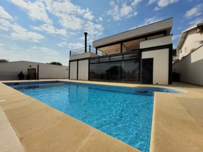 Casa de Condomínio com 3 Quartos para alugar, 473m² no Campestre, Piracicaba
