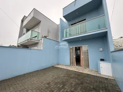 Casa com 2 Quartos para alugar, 90m² no Itacolomi, Balneário Piçarras