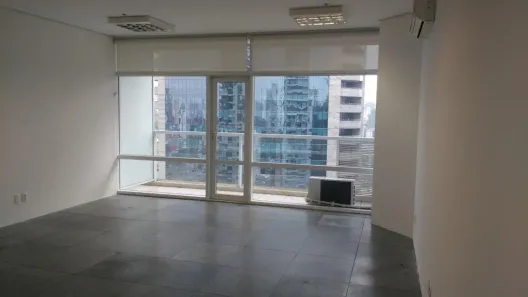 Sala Comercial à venda, 42m² no Cidade Monções, São Paulo