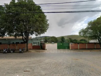Casa com 2 Quartos à venda, 100m² no Distrito Industrial, Cataguases