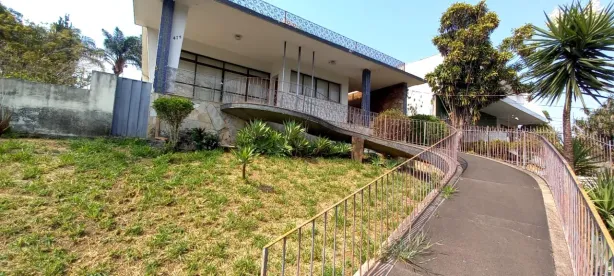 Casa com 5 Quartos à venda, 496m² no São Luiz, Belo Horizonte