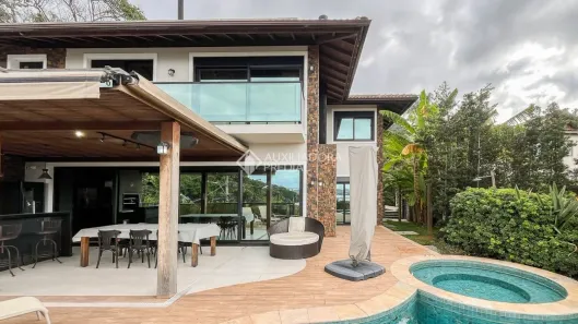 Casa com 3 Quartos à venda, 400m² no Lagoa da Conceição, Florianópolis