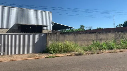 Galpão/Depósito/Armazém para alugar, 750m² no Marajoara, Várzea Grande