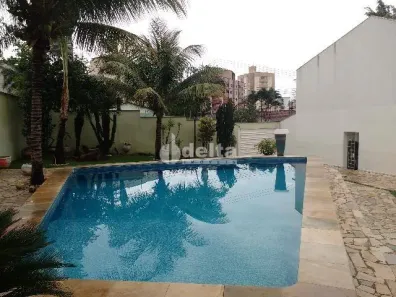 Casa com 4 Quartos à venda, 300m² no Saraiva, Uberlândia