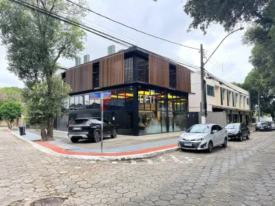 Ponto Comercial para alugar, 530m² no Mata da Praia, Vitória