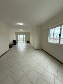 Apartamento com 3 Quartos para alugar, 130m² no Centro, Itajaí