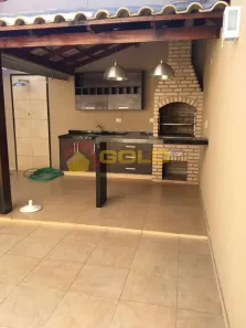 Casa com 3 Quartos à venda, 184m² no Brasil, Uberlândia