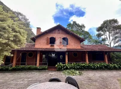 Casa com 5 Quartos à venda, 560m² no Araras, Petrópolis