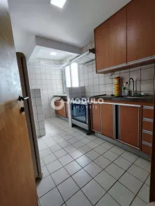 Apartamento com 3 Quartos para alugar, 75m² no Presidente Roosevelt, Uberlândia