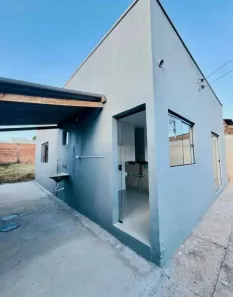 Casa com 3 Quartos à venda, 63m² no São Jorge, Uberlândia