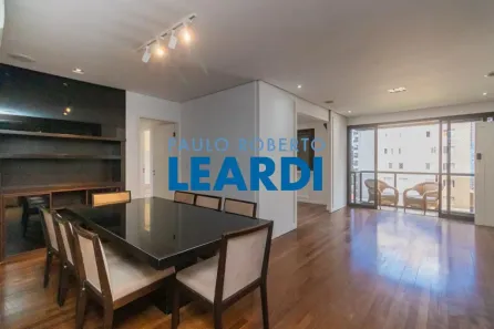 Apartamento com 2 Quartos à venda, 115m² no Vila Olímpia, São Paulo
