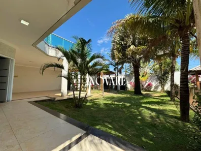 Casa com 3 Quartos à venda, 440m² no Morada da Colina, Uberlândia