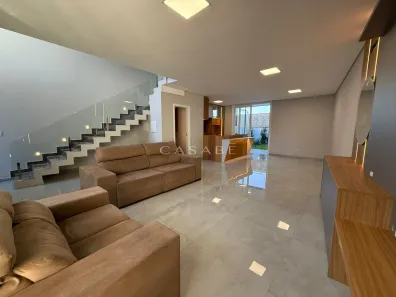 Casa de Condomínio com 3 Quartos para venda ou aluguel, 164m² no Jansen, Gravataí