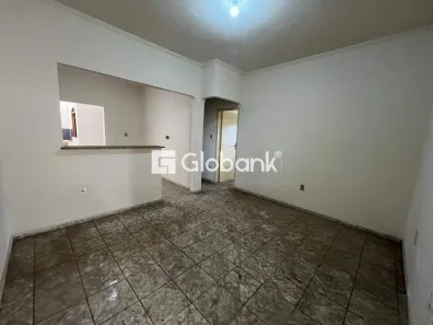 Apartamento com 2 Quartos para alugar, 50m² no Renascença, Montes Claros