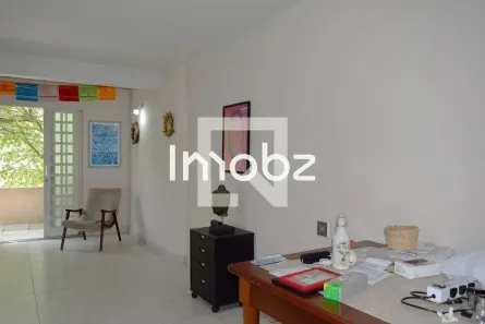 Casa com 3 Quartos à venda, 200m² no Cerqueira César, São Paulo