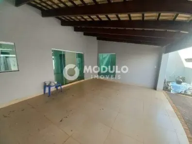 Casa com 3 Quartos à venda, 180m² no Granada, Uberlândia