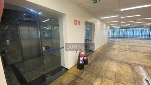 Sala Comercial para alugar, 386m² no Cerqueira César, São Paulo