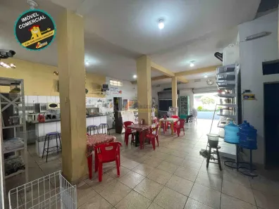Ponto Comercial para alugar, 200m² no Centro, Divinópolis