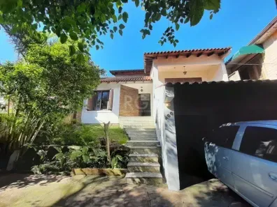Casa com 5 Quartos à venda, 330m² no Teresópolis, Porto Alegre