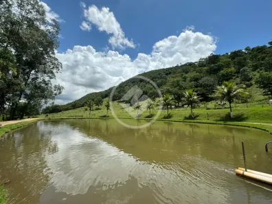 Fazenda/Sítio com 10 Quartos à venda, 600m² no , Caldazinha
