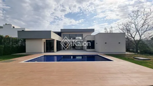 Casa com 4 Quartos para alugar, 380m² no Kurumin, Itu