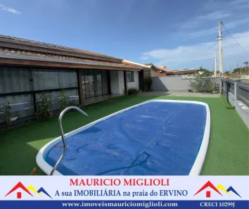 Casa com 2 Quartos à venda, 130m² no Praia do Ervino, São Francisco do Sul