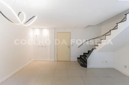 Casa com 3 Quartos para alugar, 180m² no Vila Olímpia, São Paulo