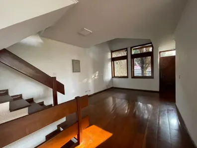 Sobrado com 3 Quartos à venda, 318m² no Jardim Utinga, Santo André