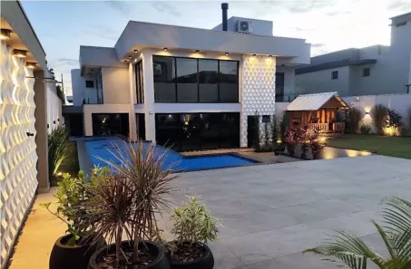 Casa de Condomínio com 4 Quartos à venda, 640m² no FAG, Cascavel