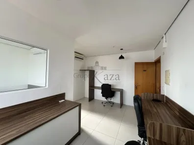 Sala Comercial com 1 Quarto à venda, 33m² no Centro, Jacareí
