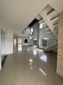Sobrado com 4 Quartos para alugar, 250m² no Loteamento Residencial Campos do Conde II, Tremembé