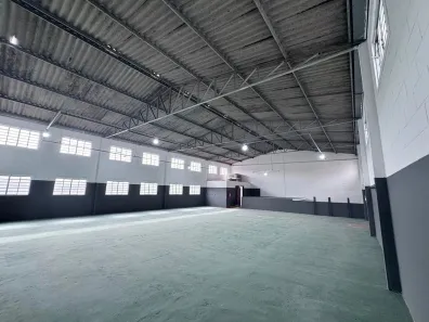 Galpão/Depósito/Armazém para alugar, 839m² no Nova Petrópolis, São Bernardo do Campo