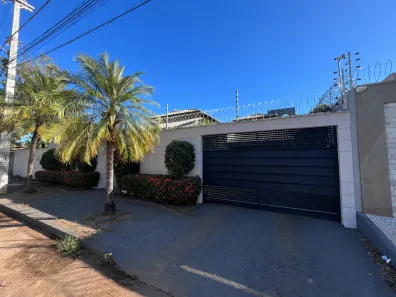 Casa com 3 Quartos para alugar, 450m² no Plano Diretor Sul, Palmas