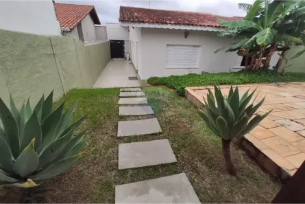 Casa com 3 Quartos para alugar, 580m² no Vila Esperia ou Giglio, Atibaia